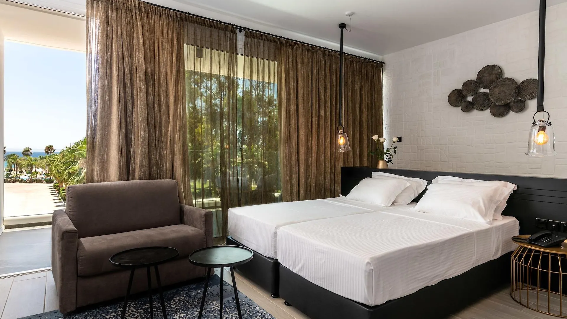 איה נאפה Abacus Suites קפריסין
