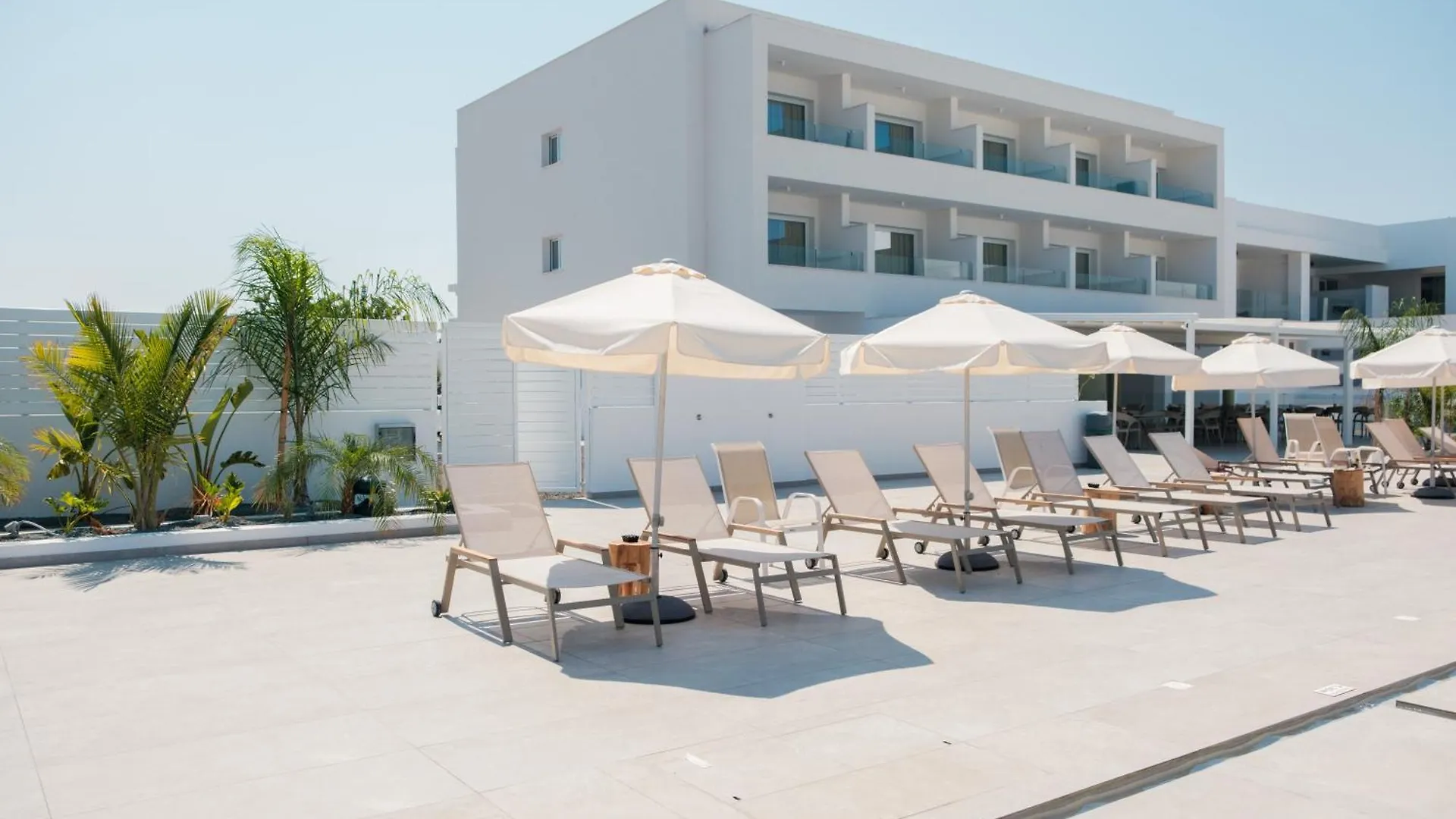 住宿加早餐酒店 Abacus Suites 圣纳帕