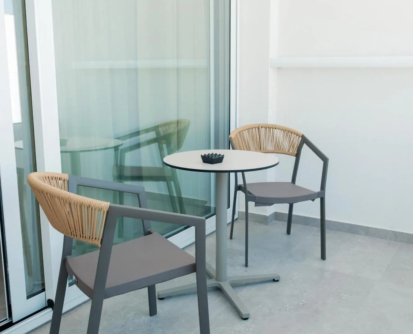 住宿加早餐酒店 Abacus Suites 圣纳帕