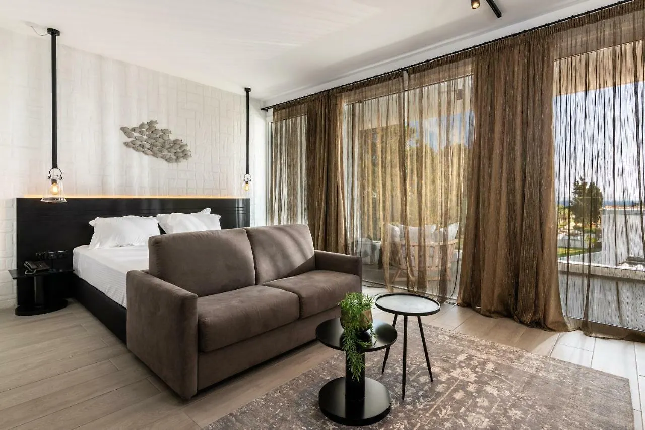 Abacus Suites Ayia Napa Bed & Breakfast